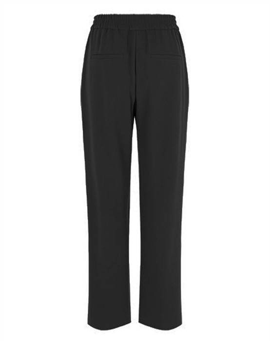 Phillipa Edviwa Bukser